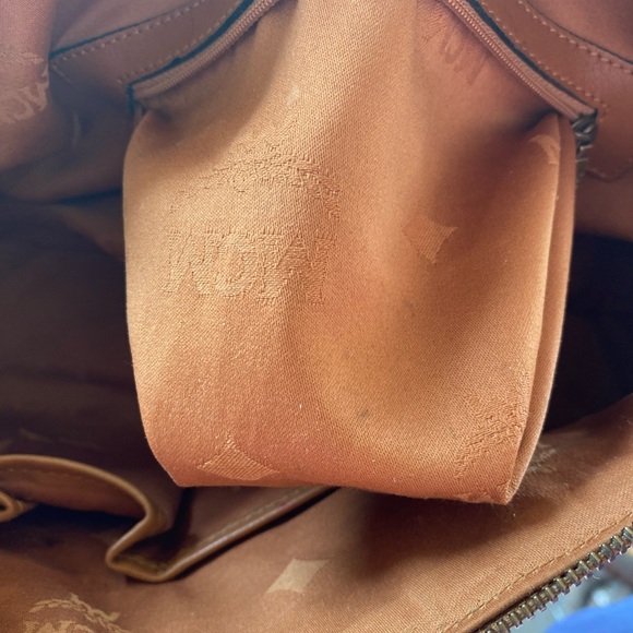 AUTHENTIC MCM - Picture 16 of 16